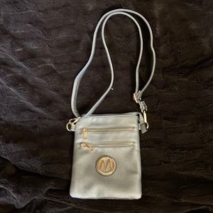 MIA K FARROW CROSSBODY BAG